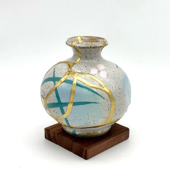 Kintsugi Vase Glazed Abstract Pottery Gold Crack Art Personal Growth Gift - Picture 7 of 13